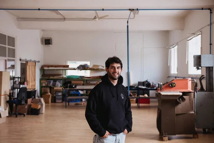 Nicolas Ferreira dans son atelier (Mediabask)